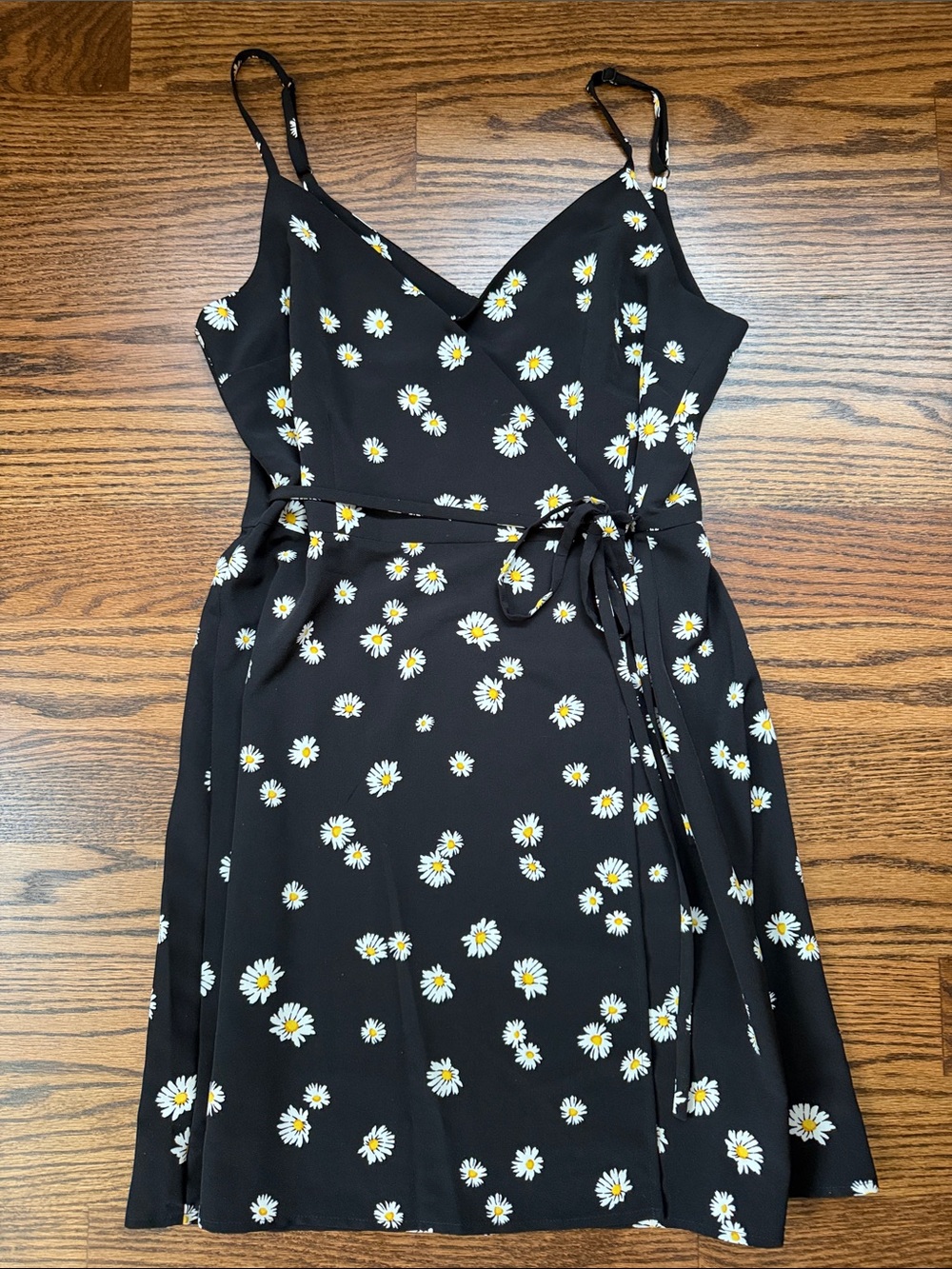 Sanctuary Black Daisy-Print Wrap Dress